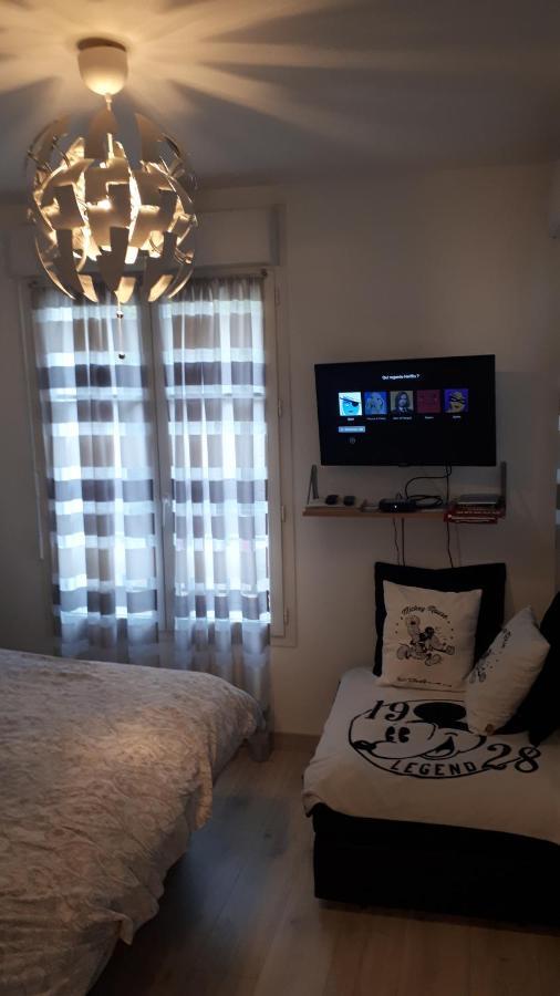 שסי Le Charleston 3P 5 Minutes Disney Parking Gratuit Terrasse מראה חיצוני תמונה