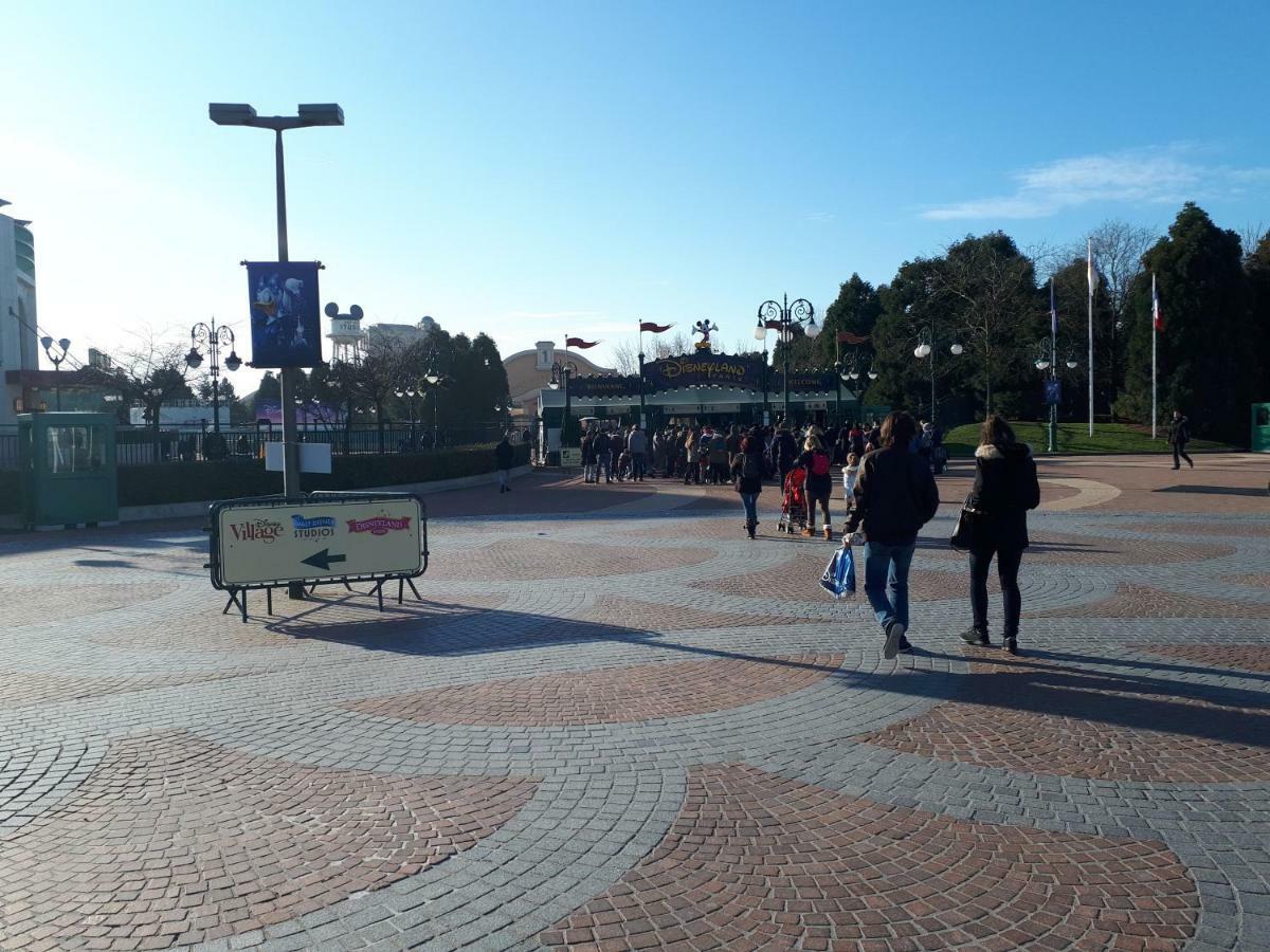 שסי Le Charleston 3P 5 Minutes Disney Parking Gratuit Terrasse מראה חיצוני תמונה