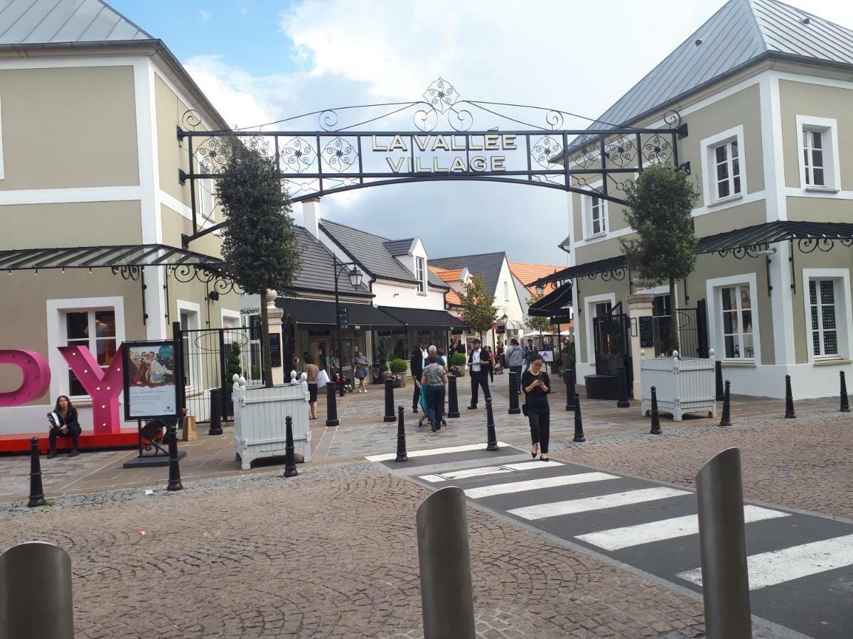 שסי Le Charleston 3P 5 Minutes Disney Parking Gratuit Terrasse מראה חיצוני תמונה